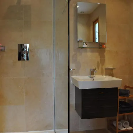 Luxury With Pool In Malvi S فيلة
